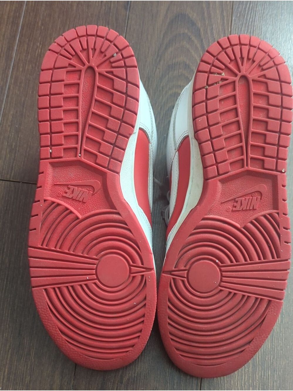 2023 Nike Dunk Low 'Championship Red' - Picture 9 of 12